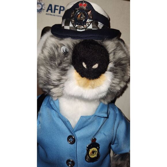 AFP AUSTRALIAN FEDERAL POLICE 100 YEAR ANNIVERSARY 2017 KOALA POLICE WOMAN 38cm - Picture 7 of 12